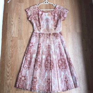 Vintage 1960s pink pleated dress